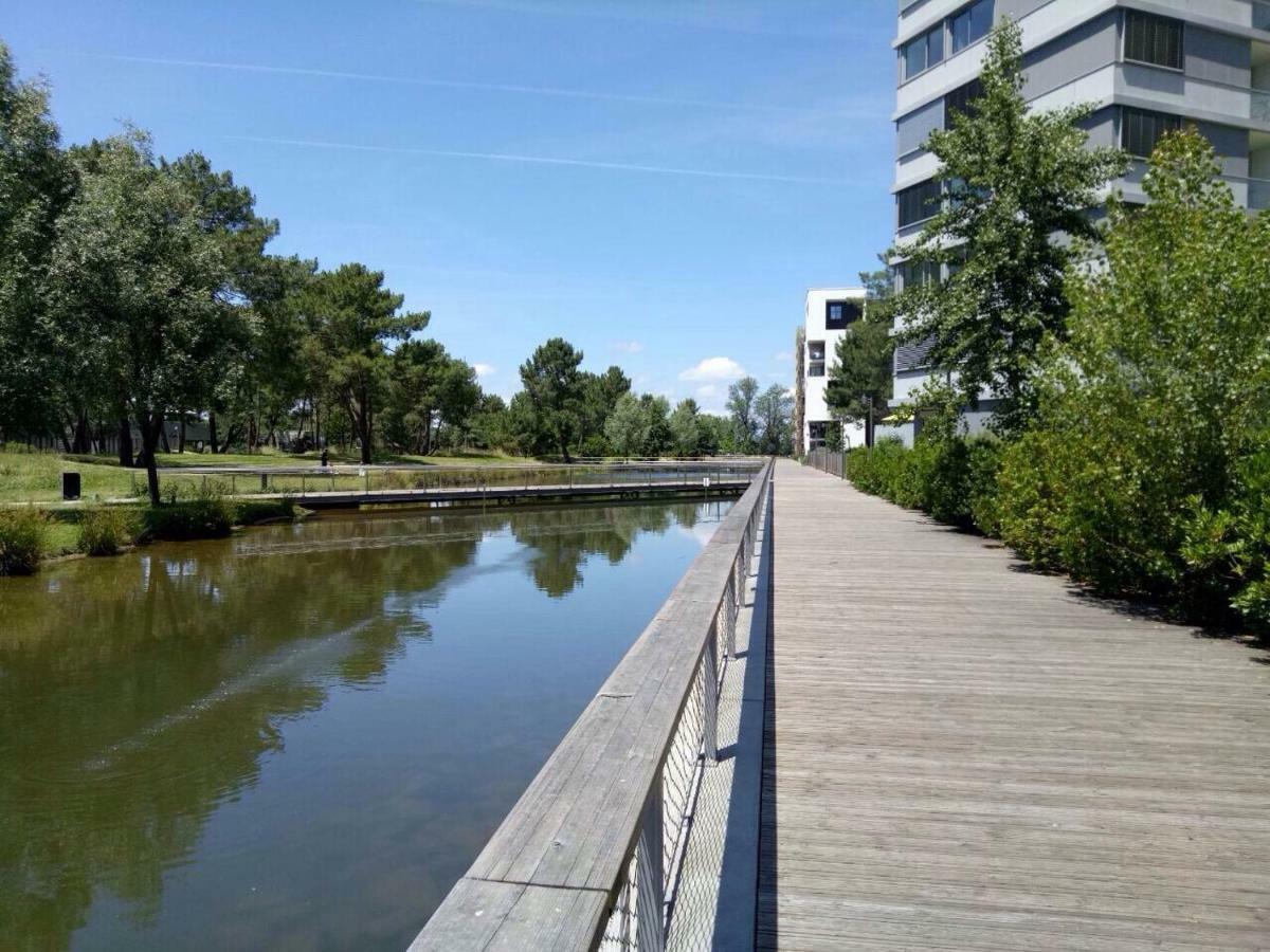 Bel Appartement T2 Pres Du Lac Avc Un Parking Prive Bordeaux Eksteriør bilde